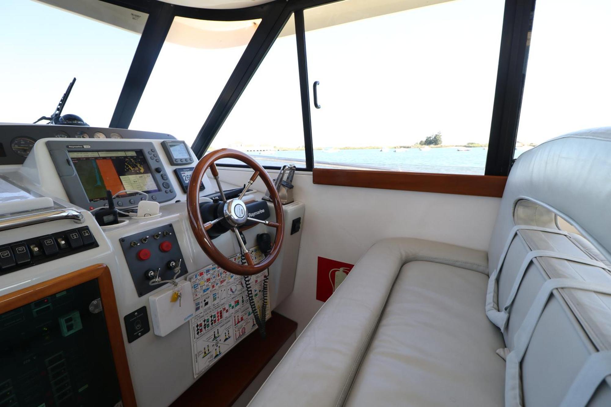 Private yacht all confort: we love our guests Lissabon Exterior foto